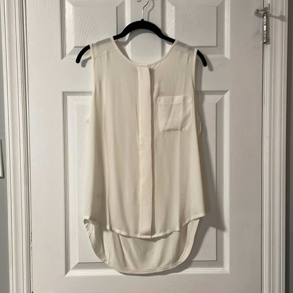 Loft beige white sleeveless tee (M) NWT